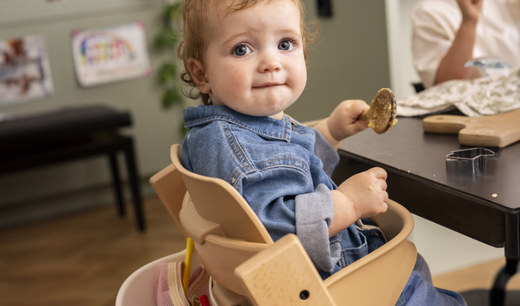 La hora de comer con tu bebé: cómo elegir la trona ideal