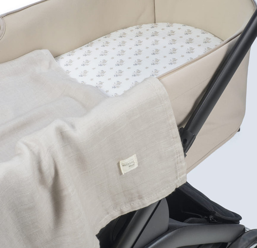 Sábana ajustable cuco + muselina Botton Flores Walking Mum